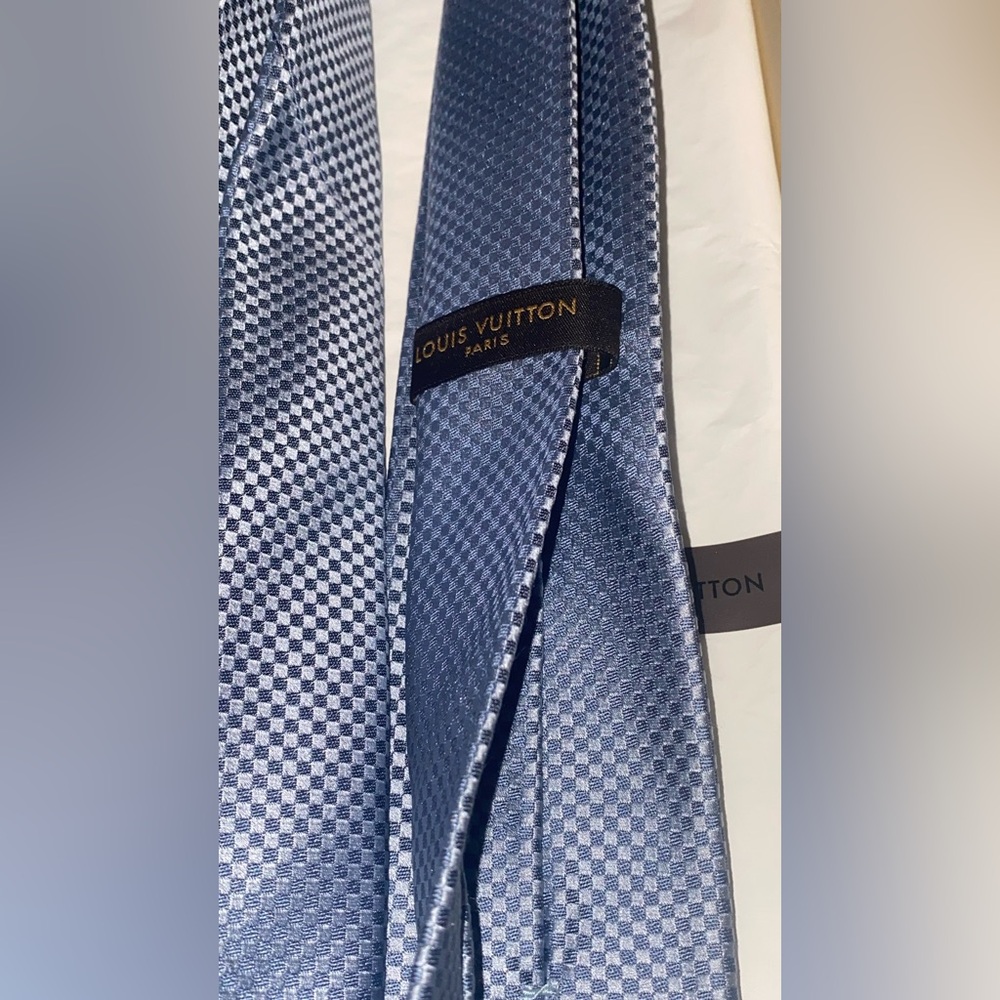 Louis Vuitton Light Pink Striped Tie and Blue Tie in Box Pre loved condition - Picture 11 of 14
